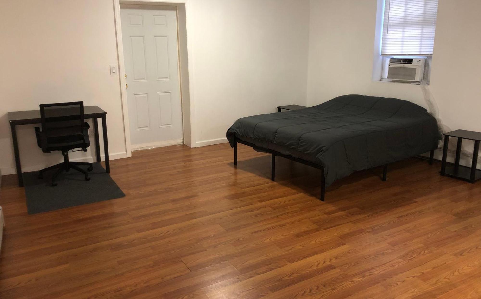 Large And Private Apartment Can Sleep Up To 8 People Comfortably With Direct Nyc Manhattan Train Only 5 Minute Walk Away Elizabeth Bagian luar foto